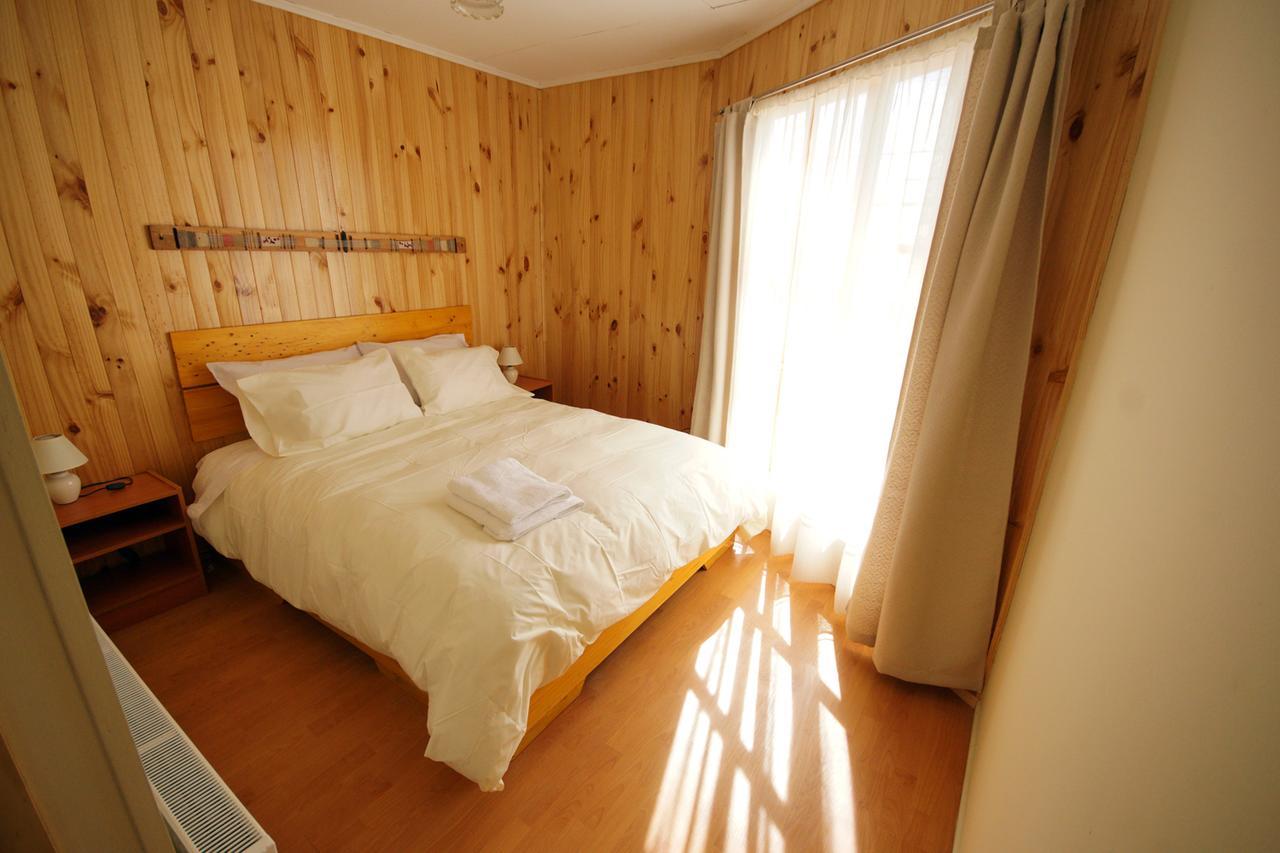 Hostal Los Pioneros Puerto Natales Exteriör bild