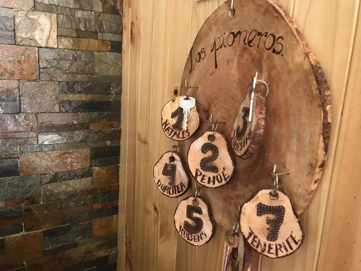 Hostal Los Pioneros Puerto Natales Exteriör bild